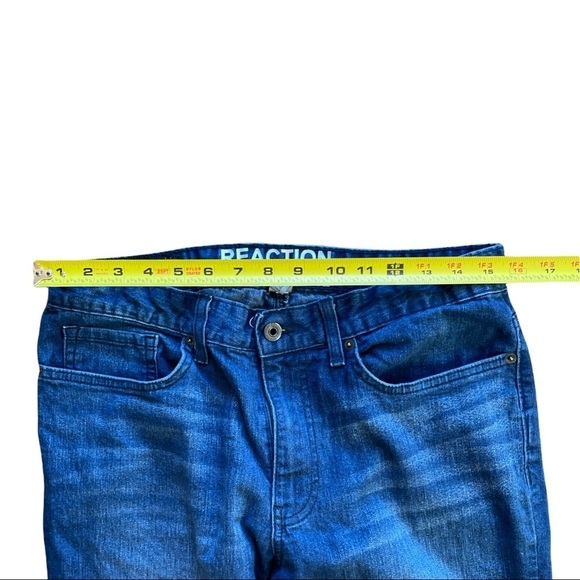 Kenneth Cole Reaction straight-leg Jeans. Size 32/30 - Picture 3 of 10